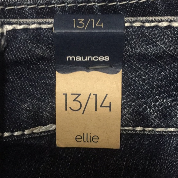 Maurice’s Ellie - Picture 3 of 3